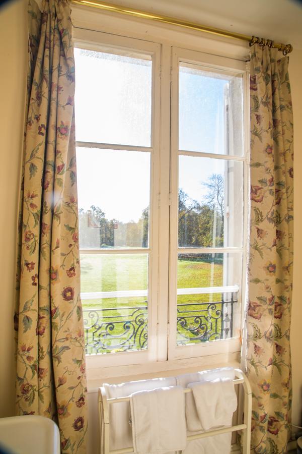 Chambres D'Hotes Chateau De La Puisaye 베르뇔 다브르 에 디통 외부 사진